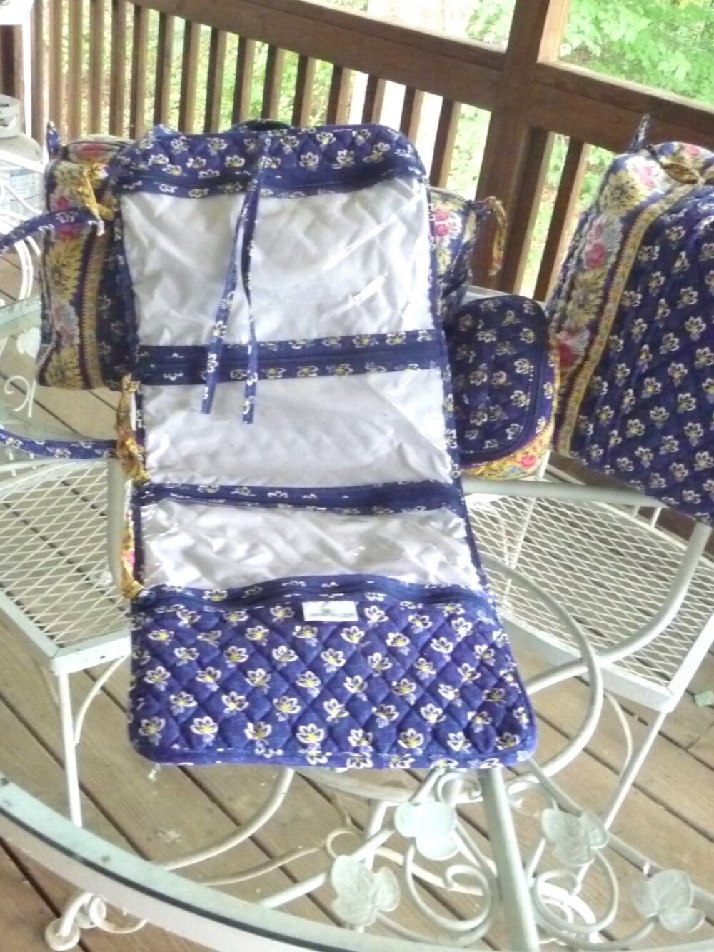 Vera Bradley Maison Blue 4 Piece Travel Set Retired - Picture 5 of 13